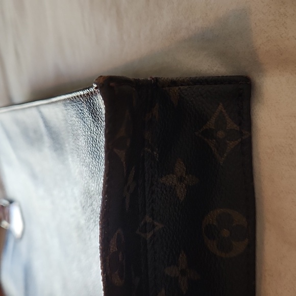 Vintage 90s Louis Vuitton Magazine Bag - Picture 7 of 17